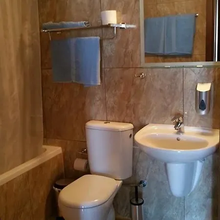 Layiotis Aparthotel 3*