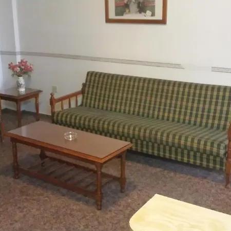 Layiotis 아파트호텔