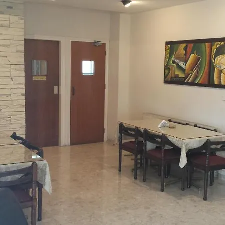 Aparthotel Layiotis Larnaca