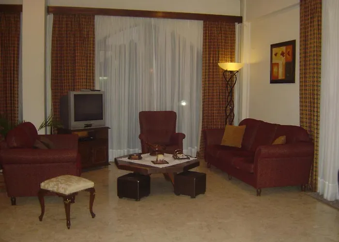 Layiotis Lägenhetshotell