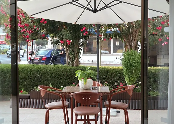 Layiotis Lägenhetshotell