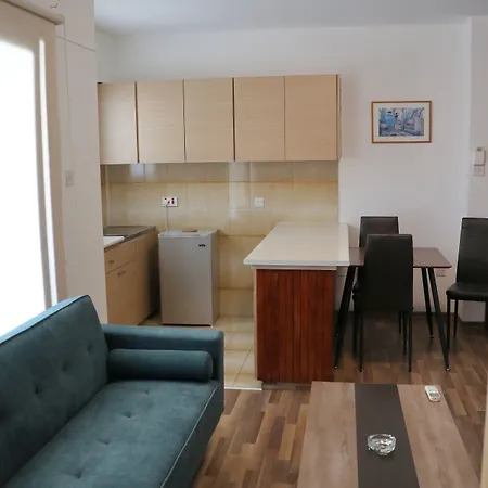 公寓式酒店 Layiotis 拉纳卡