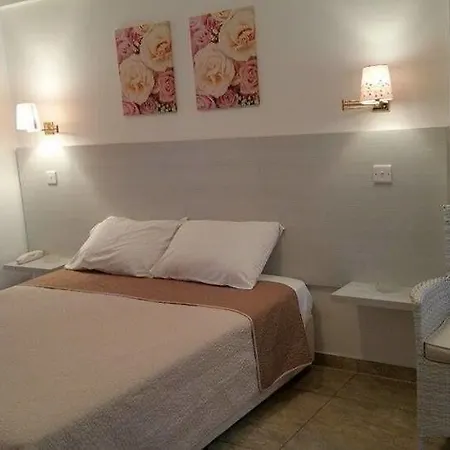 Layiotis 公寓式酒店