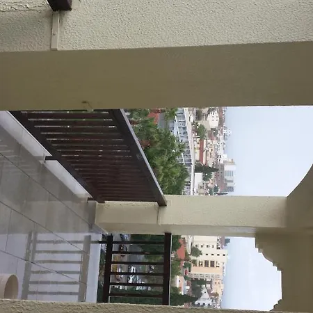 Hotel apartamentowy Layiotis