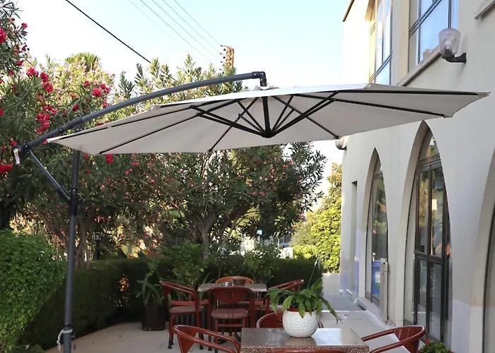 Apartahotel Layiotis Lárnaca